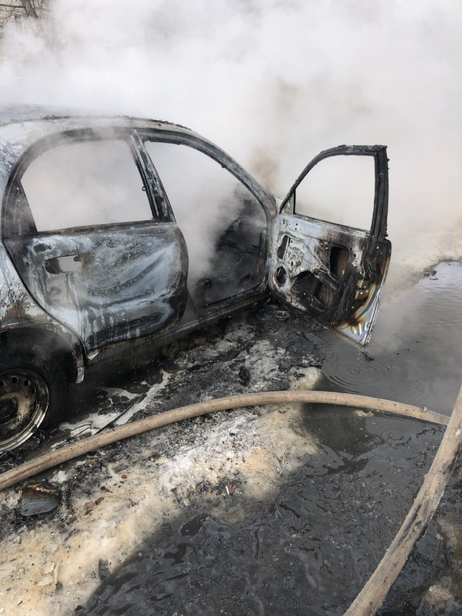 Автомобиль «Шевроле Ланос» горел в Нижнем Новгороде