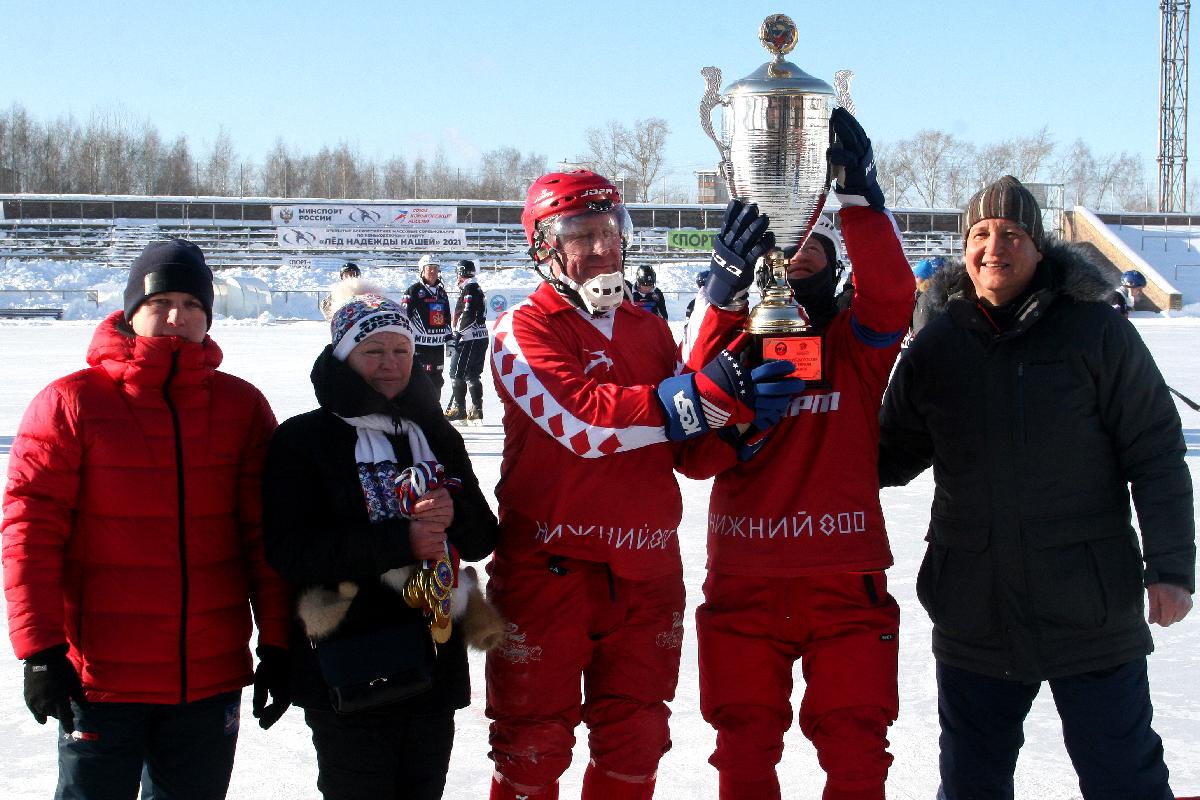 ХК «Старт» стал обладателем Кубка России по хоккею с мячом среди ветеранов