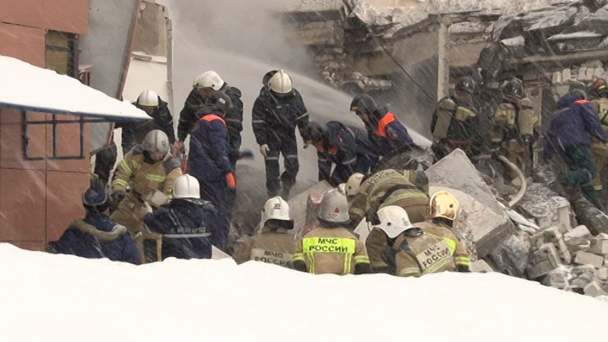 Более 300 человек задействованы в ликвидации последствий взрыва на Мещерском бульваре