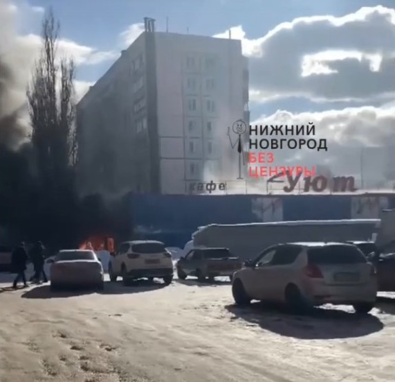 Мужчина пострадал на пожаре в кафе «Уют» на Комсомольской площади