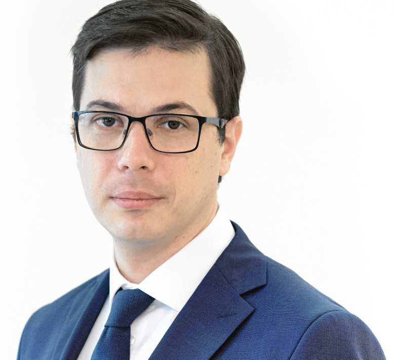 Юрий Шалабаев поздравил нижегородок с 8 марта