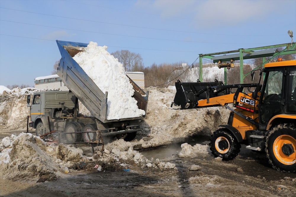 Депутаты Гордумы проверили качество уборки снега в Нижегородском и Советском районах