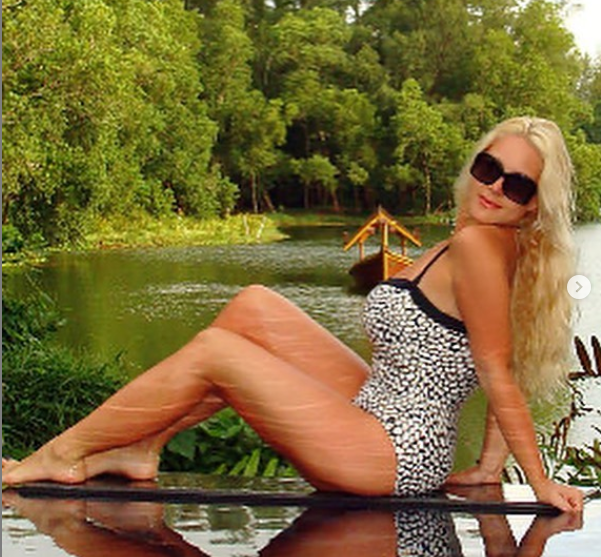 Екатерина Одинцова похвасталась красивой фигурой в Тайланде