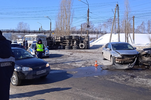Появились подробности массового ДТП с погибшим в Автозаводском районе