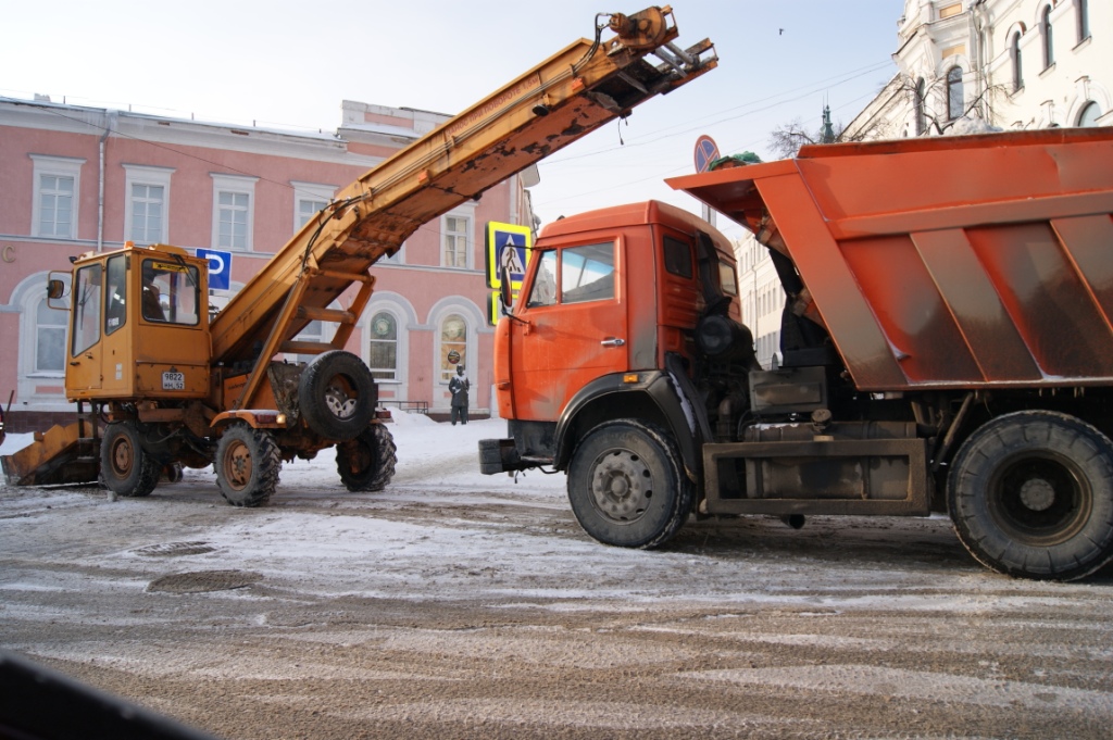 Более 53 тысяч кубометров снега вывезли с улиц Нижнего Новгорода с начала недели