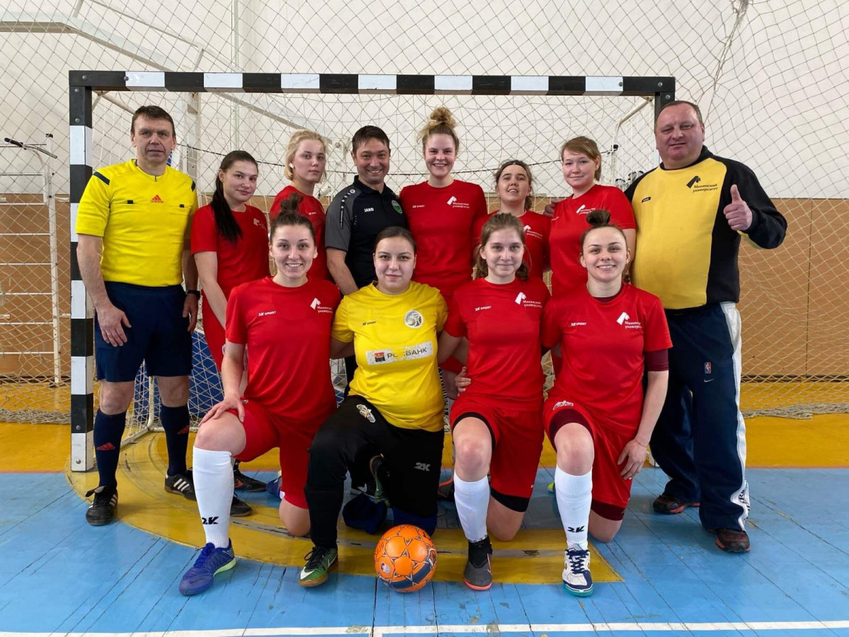 Студентки НГПУ имени Козьмы Минина стали победительницами соревнований по мини-футболу
