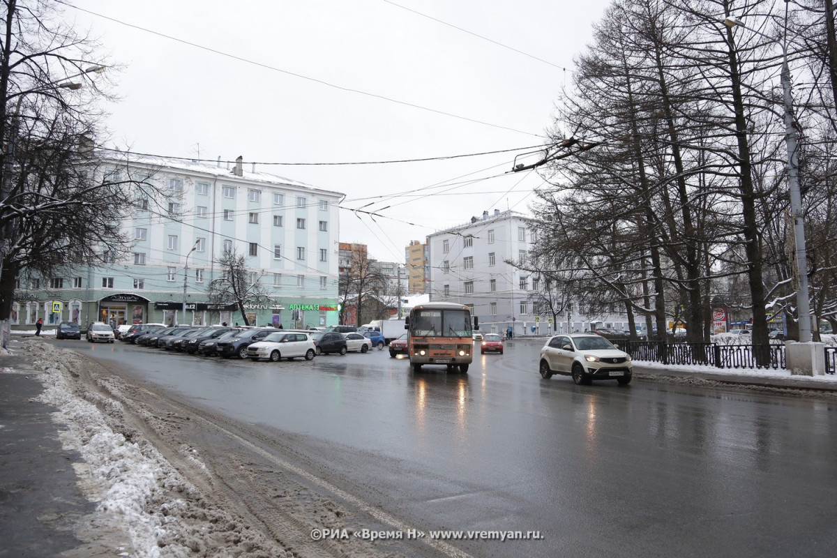 Пешеходные переходы на Горького закрыты на время ремонта сквера