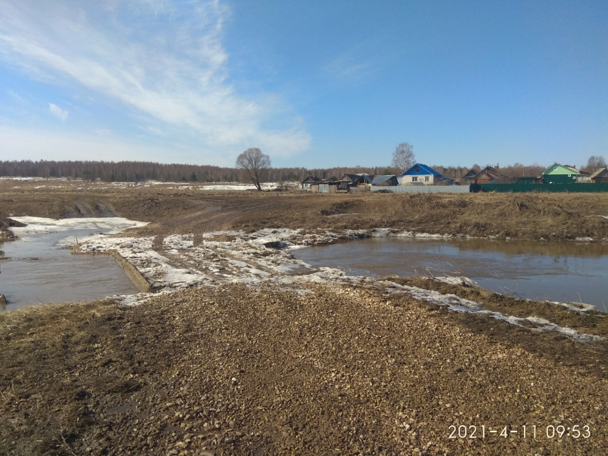 Мост через Вичкинзу в Дивееве освободился от воды