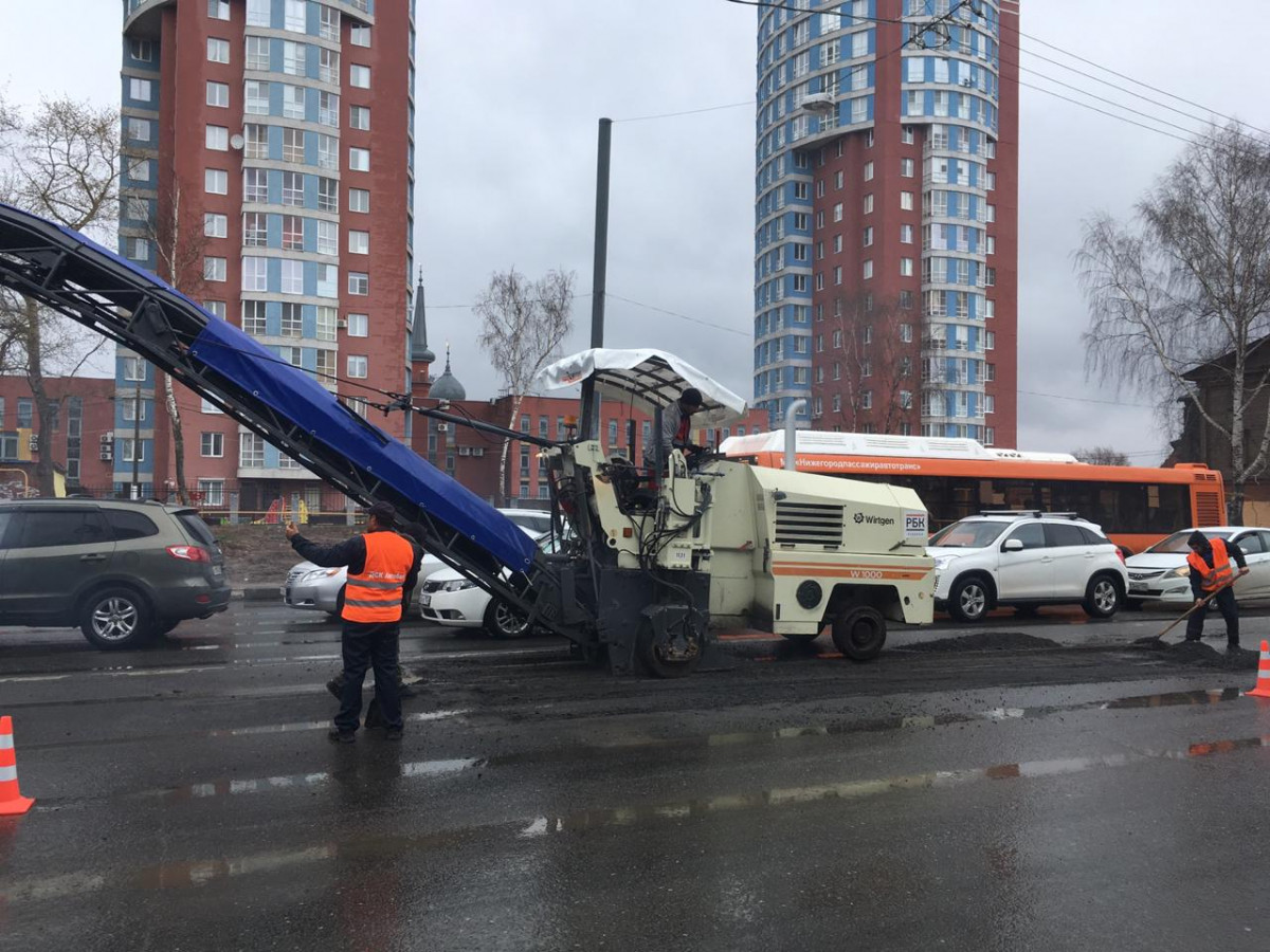 В Нижегородском районе проходит ямочный ремонт на Большой Печерской