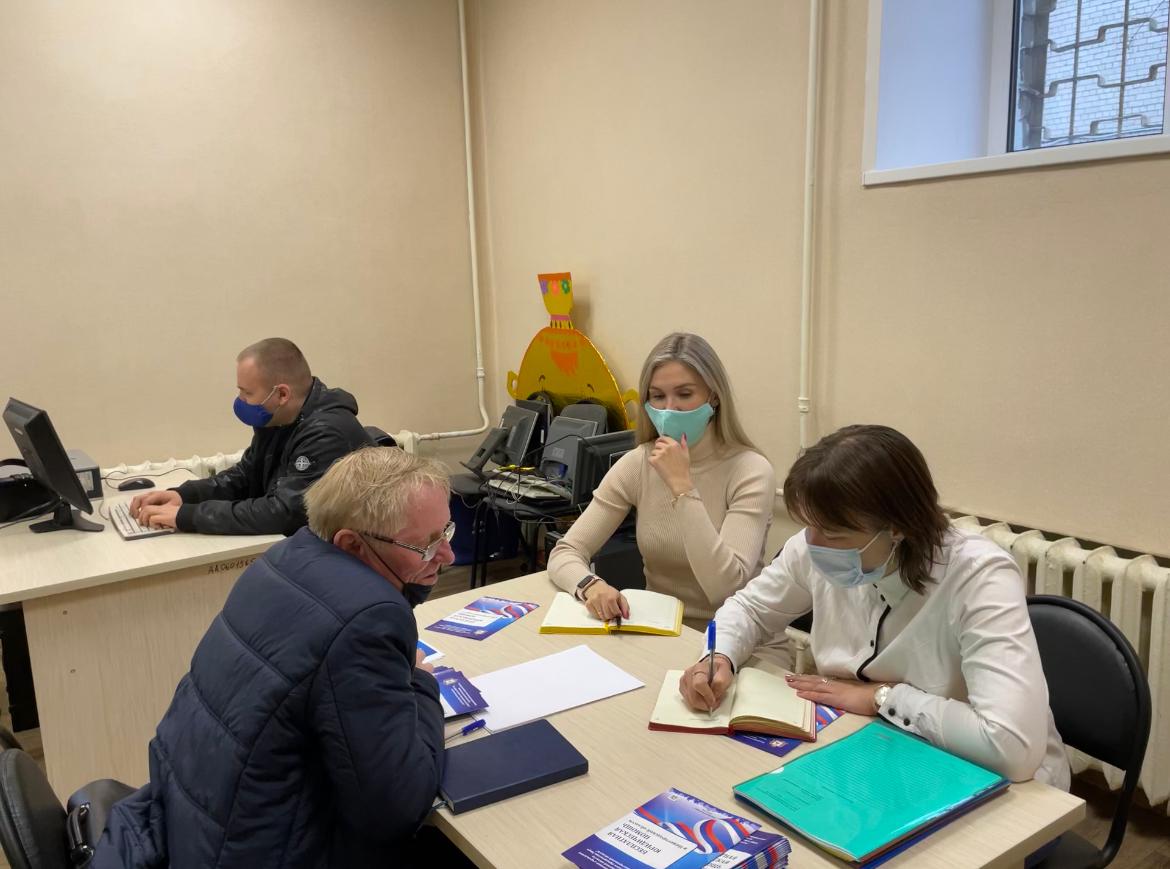 Социально незащищенные граждане получили консультации в рамках проекта «Юрист — каждому жителю»