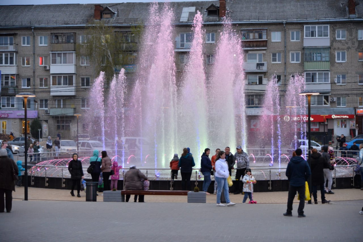 В Дзержинске запущены два городских фонтана