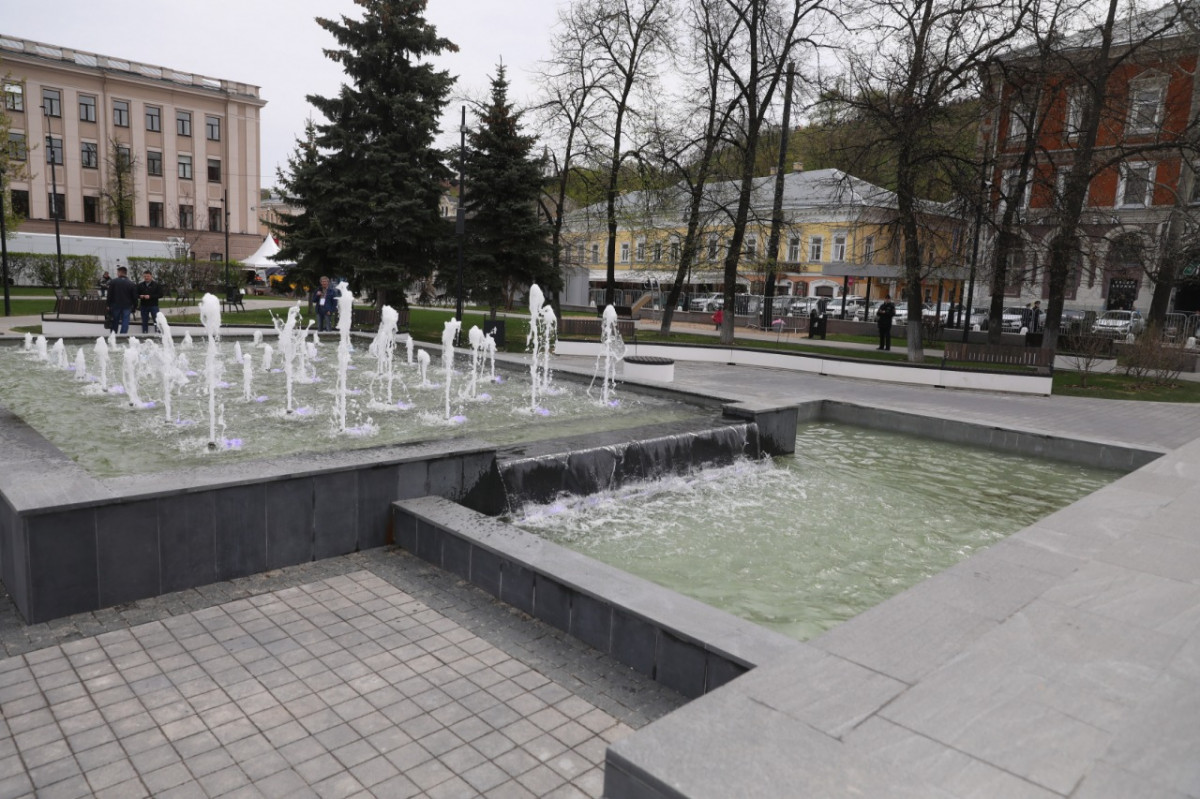 Музыкальный фонтан открылся на площади Маркина в Нижнем Новгороде