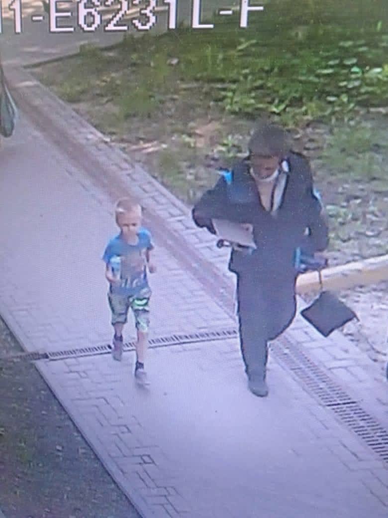 Пропавшего 6-летнего Артёма Василенкова видели с неизвестным мужчиной
