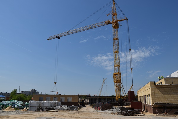 Строительство нового здания школы №2 проверили дзержинские депутаты