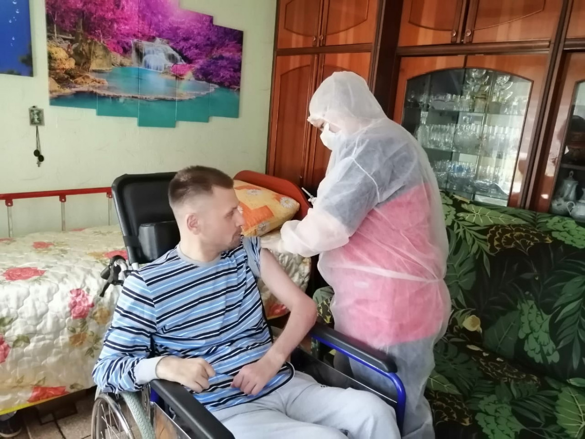 Людей с инвалидностью предлагают вакцинировать на дому в Нижегородской области