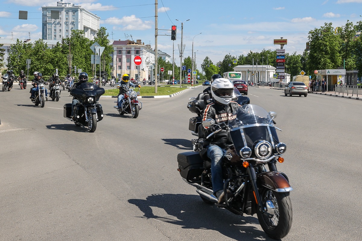 Более 70 мотоциклистов приняли участие в открытии мотосезона в Дзержинске