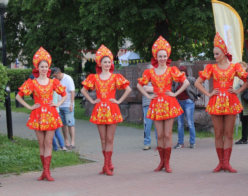 Музыкальные фестивали, выставка ретро-автомобилей и виртуальные игры ждут нижегородцев в День России