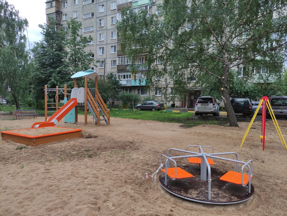 Более 40 детских игровых комплексов установили в нижегородских дворах