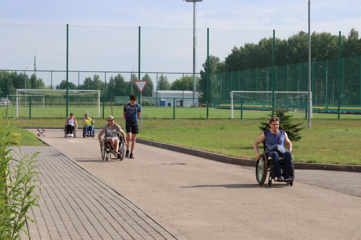 Лагерь по обучению пользованию инвалидной коляской открылся в Нижегородской области