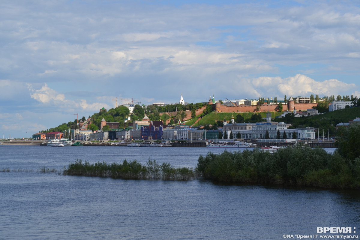 Троих пловцов, решивших переплыть Волгу, спасли в Нижнем Новгороде