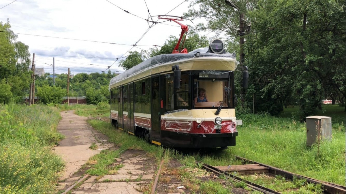 Второй ретро-трамвай прибыл в Нижний Новгород