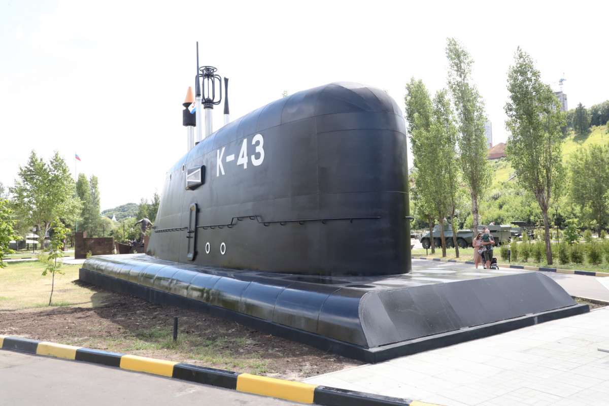 Рубку атомной подлодки «Скат» установили в парке Победы