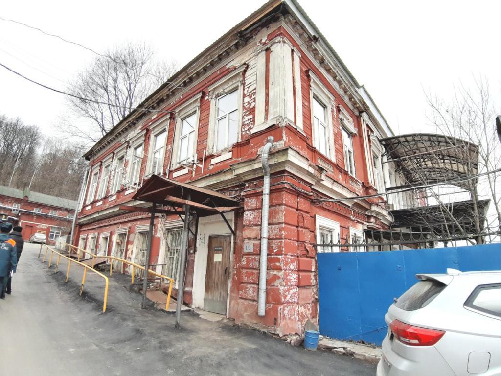 Глеб Никитин проконтролировал ход работ по реставрации зданий и благоустройству территории Красной Слободы