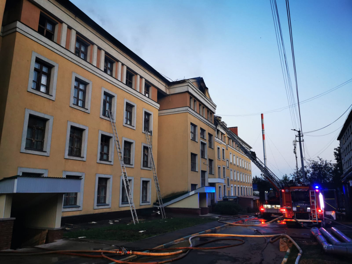 Двое пострадавших на пожаре в общежитии ПИМУ в Нижнем Новгороде госпитализированы