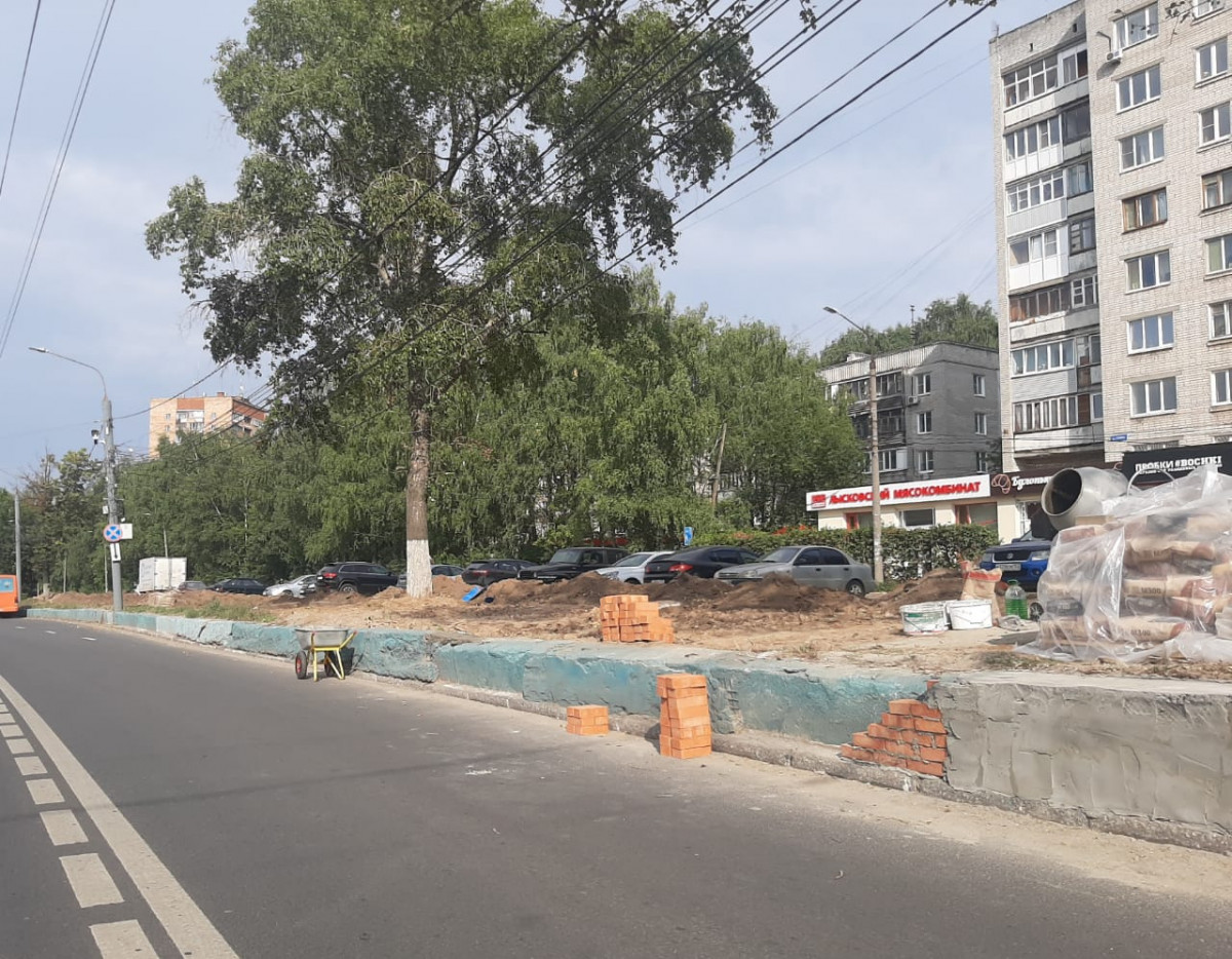 Две подпорные стенки у дорог отремонтируют в Приокском районе в августе