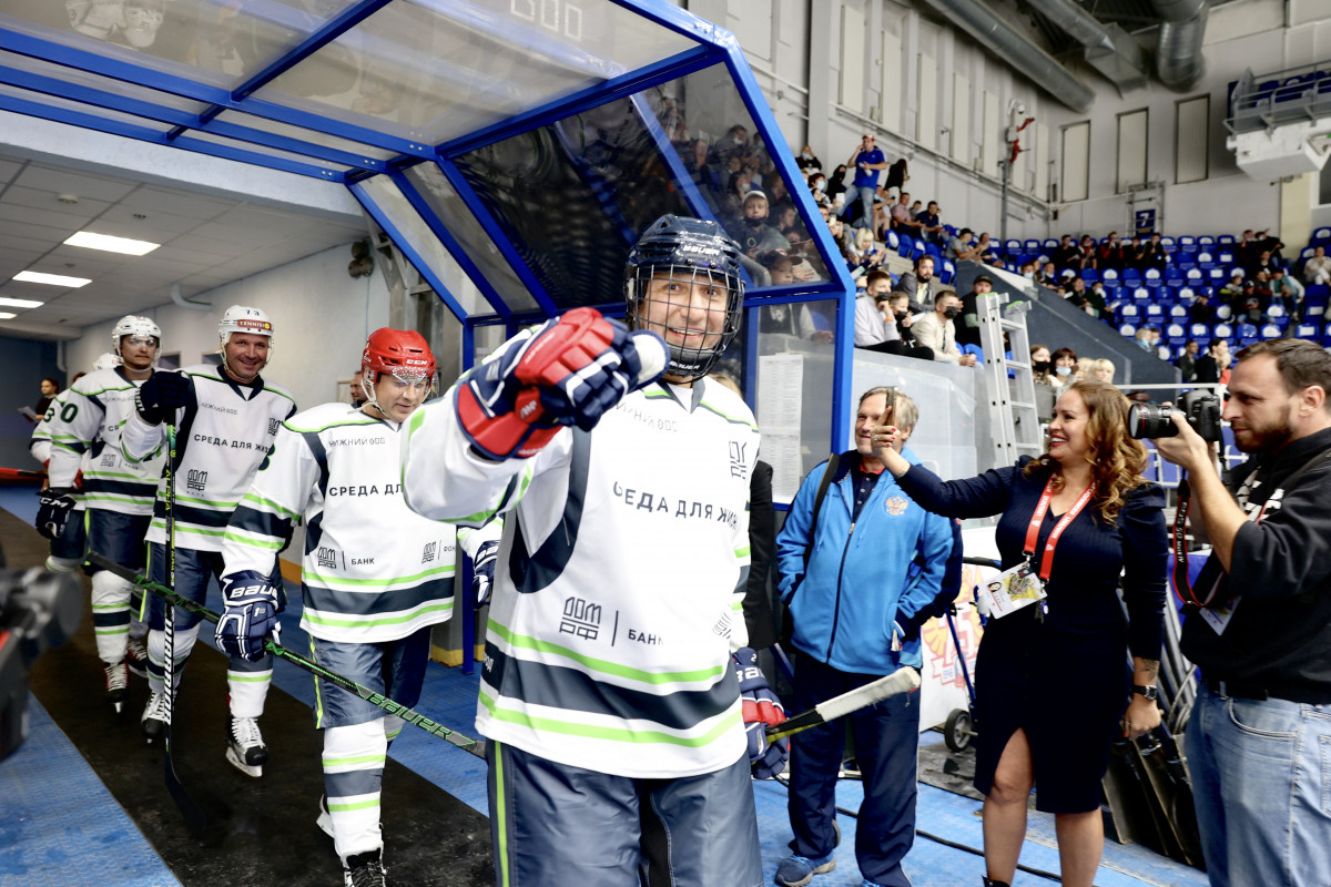 Банк ДОМ. РФ поддержал благотворительный хоккейный матч в Нижнем Новгороде