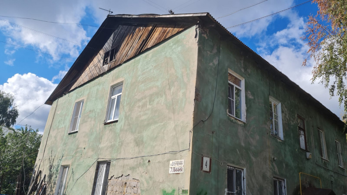Активисты ОНФ помогают восстанавливать пострадавший от пожара дом в Нижнем Новгороде