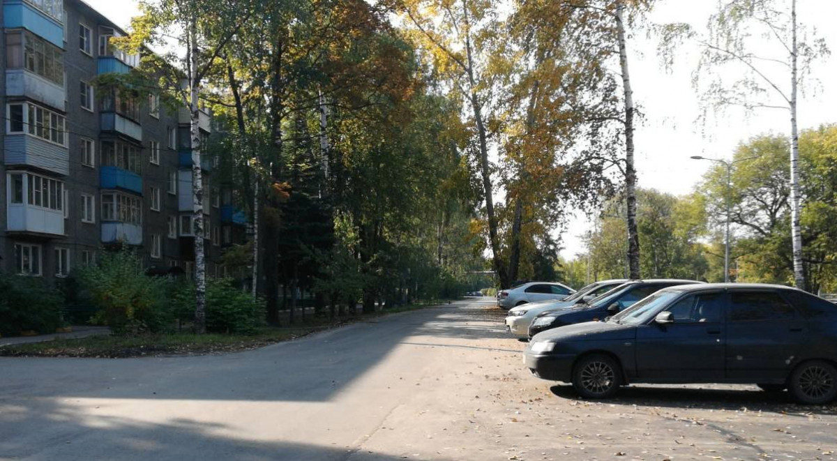 Новое дорожное покрытие появилось на улице Красных Зорь в Нижнем Новгороде