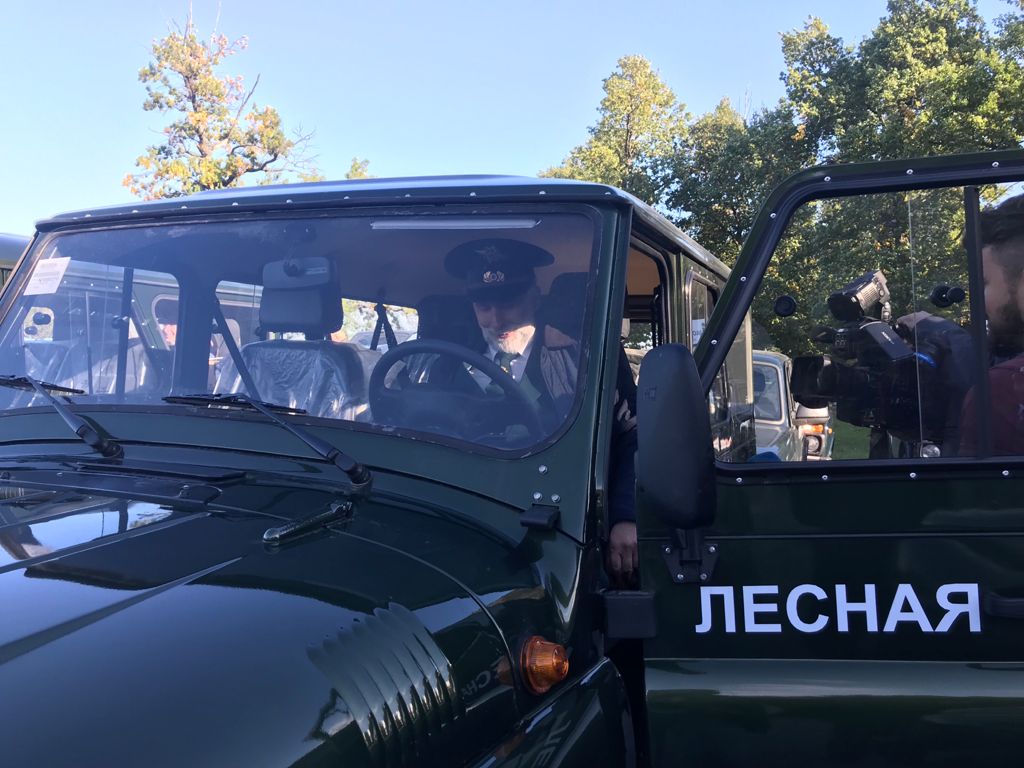 36 новых лесопатрульных автомобилей вручили нижегородским лесникам и охотоведам