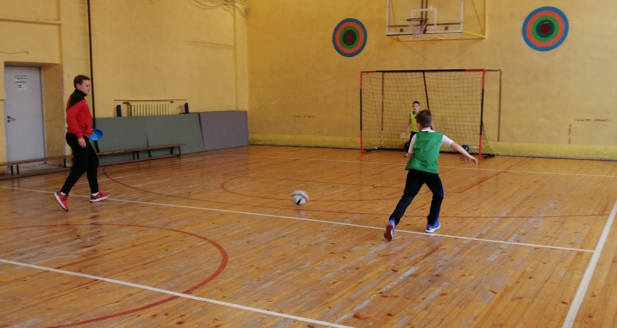В пяти нижегородских школах стартовал всероссийский проект «Футбол в школе»