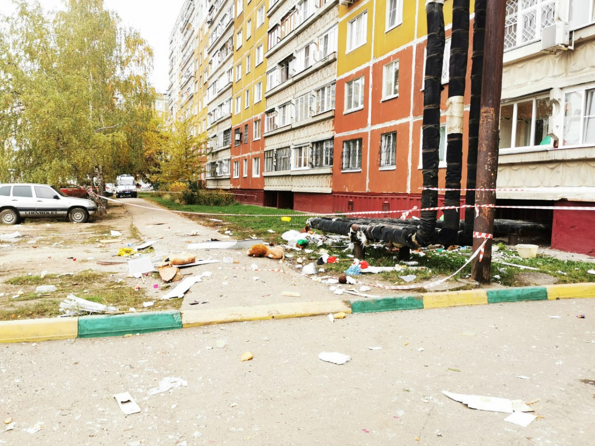 Появились фотографии с места взрыва в доме на Гайдара в Нижнем Новгороде