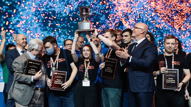 Никитин поздравил ННГУ с победой на чемпионате мира по программированию