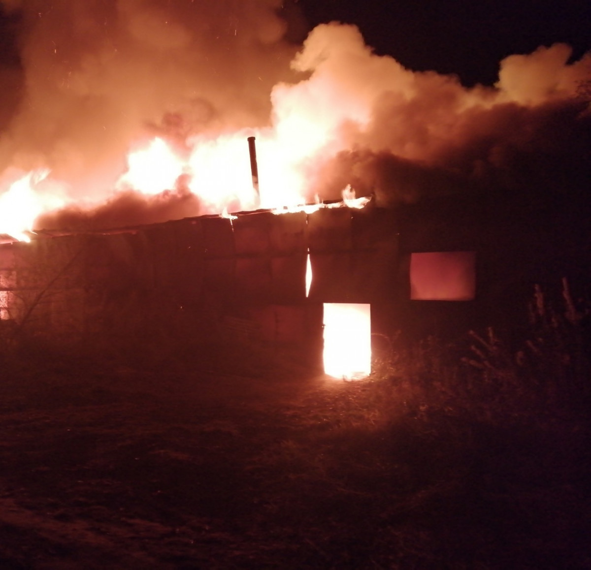 Крупный пожар потушили в Ардатовском районе в ночь на 20 октября