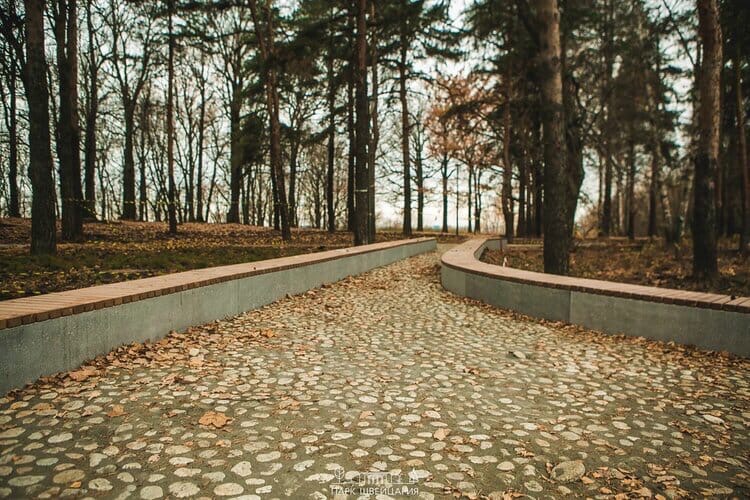 Дорожки из камня появились в нижегородском парке «Швейцария»