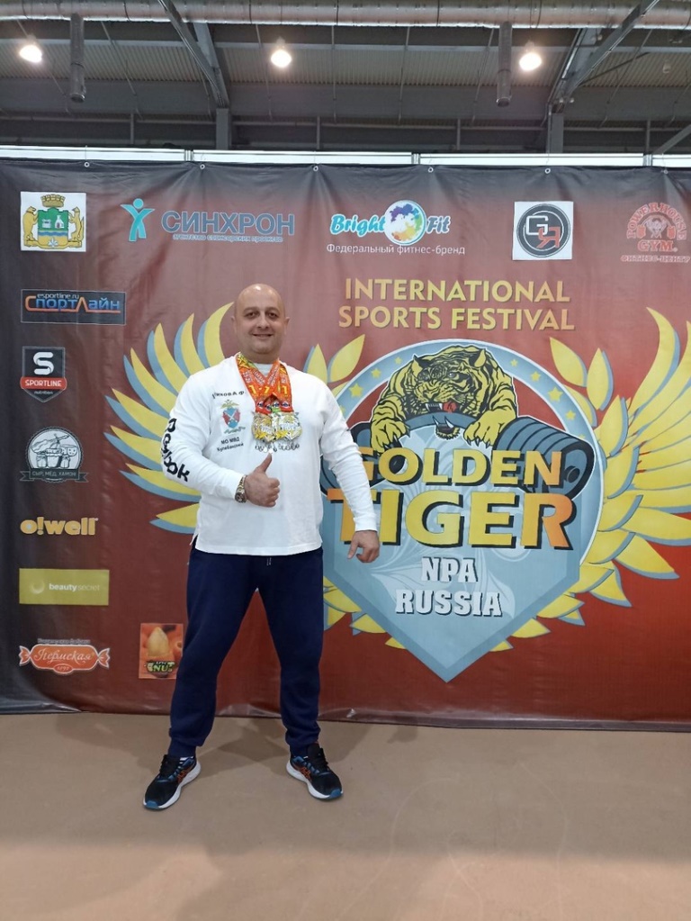 Нижегородский ветеран МВД победил на чемпионате мира по пауэрлифтингу