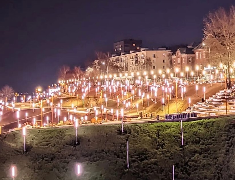 Новые светильники установили на набережной Федоровского в Нижнем Новгороде
