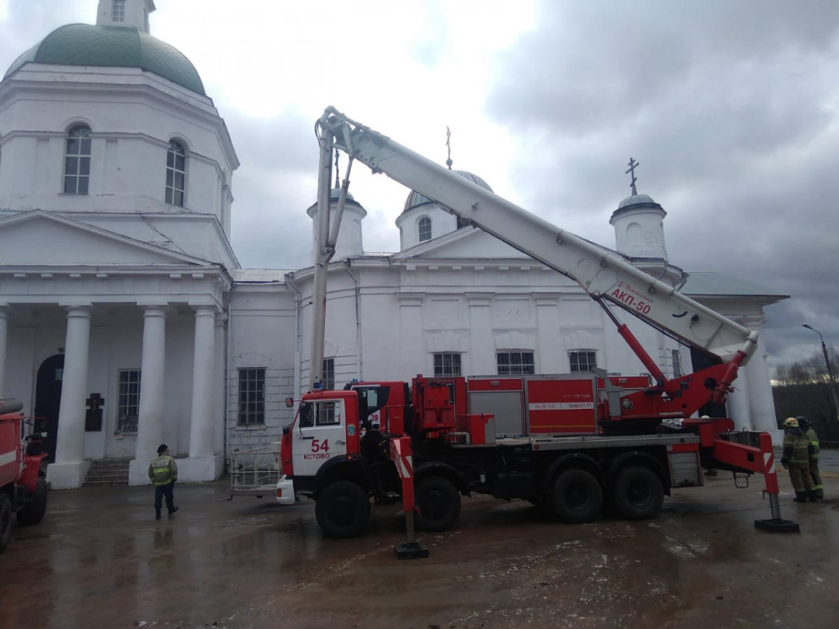 Православный храм горит в Кстовском районе 7 ноября