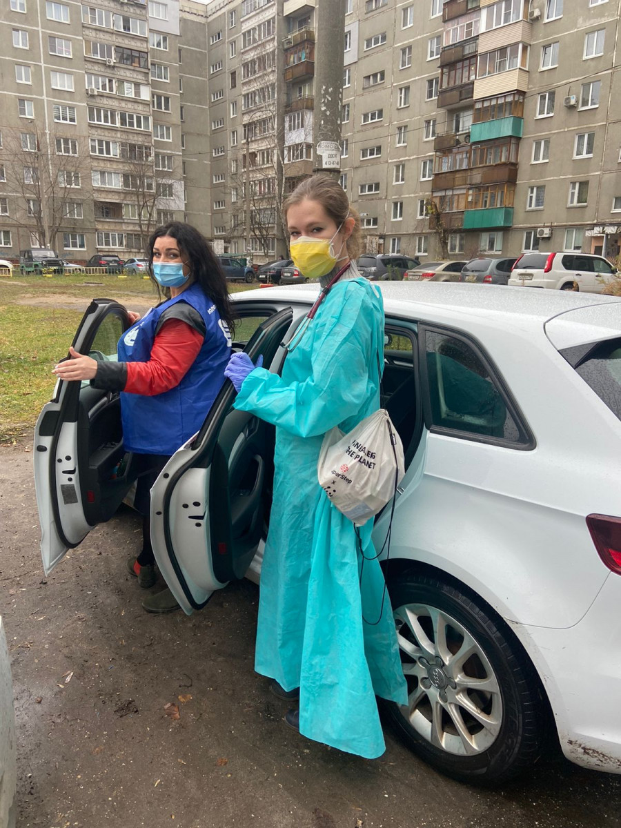 Нижегородские автоволонтеры помогают медикам в период коронавируса
