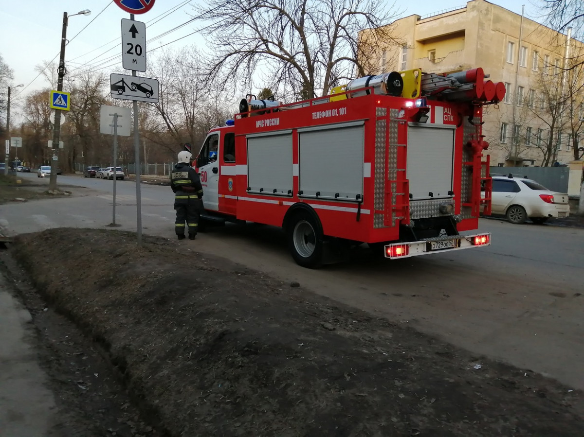 Киоск с шаурмой загорелся в Нижегородской области 10 ноября