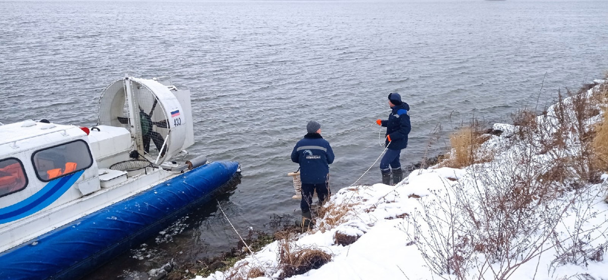 Водоканал организовал круглосуточное дежурство водолазов для контроля за водозабором на станциях