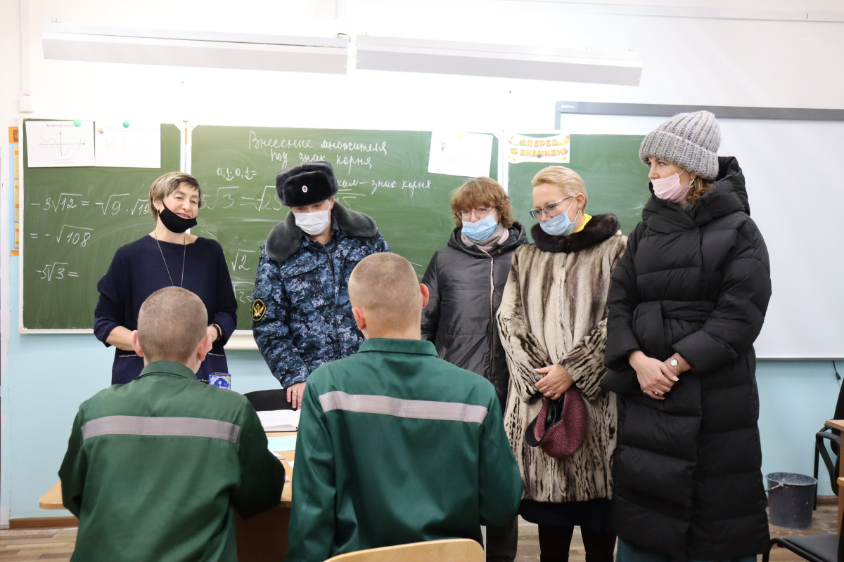 Маргарита Ушакова проинспектировала условия содержания нижегородских подростков в Пермской воспитательной колонии