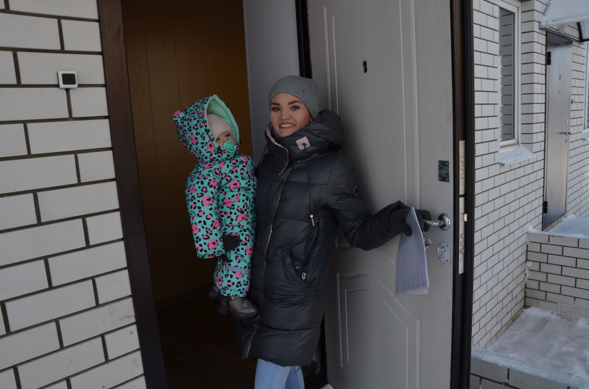 Ключи от квартир вручили детям-сиротам в Пильнинском районе