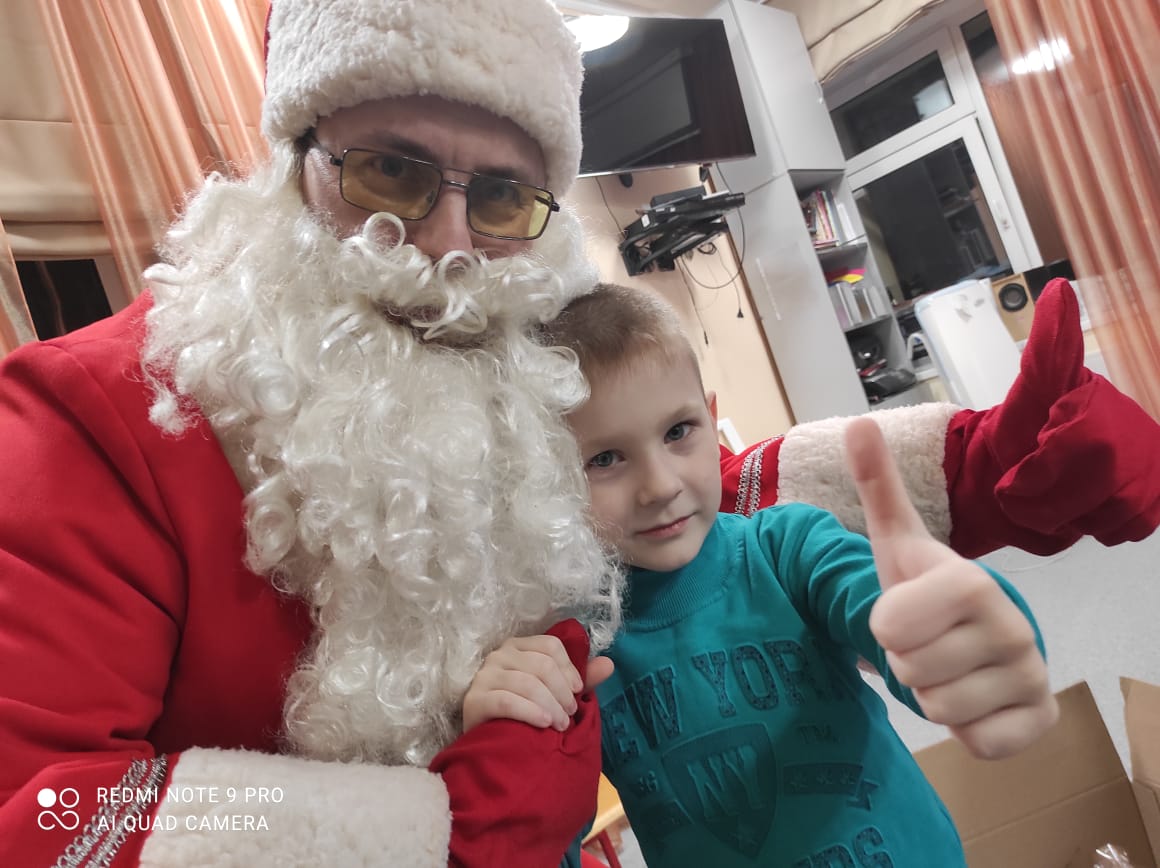 Деды Морозы и Снегурочки посетили детские реабилитационные центры Нижегородской области