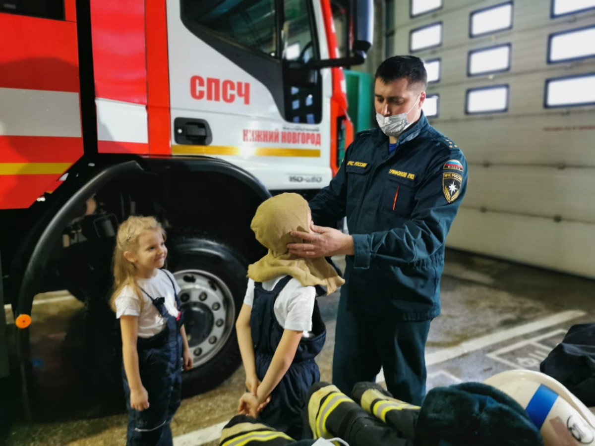 Дмитрий Краснов исполнил мечту 7-летного мальчика побывать пожарным