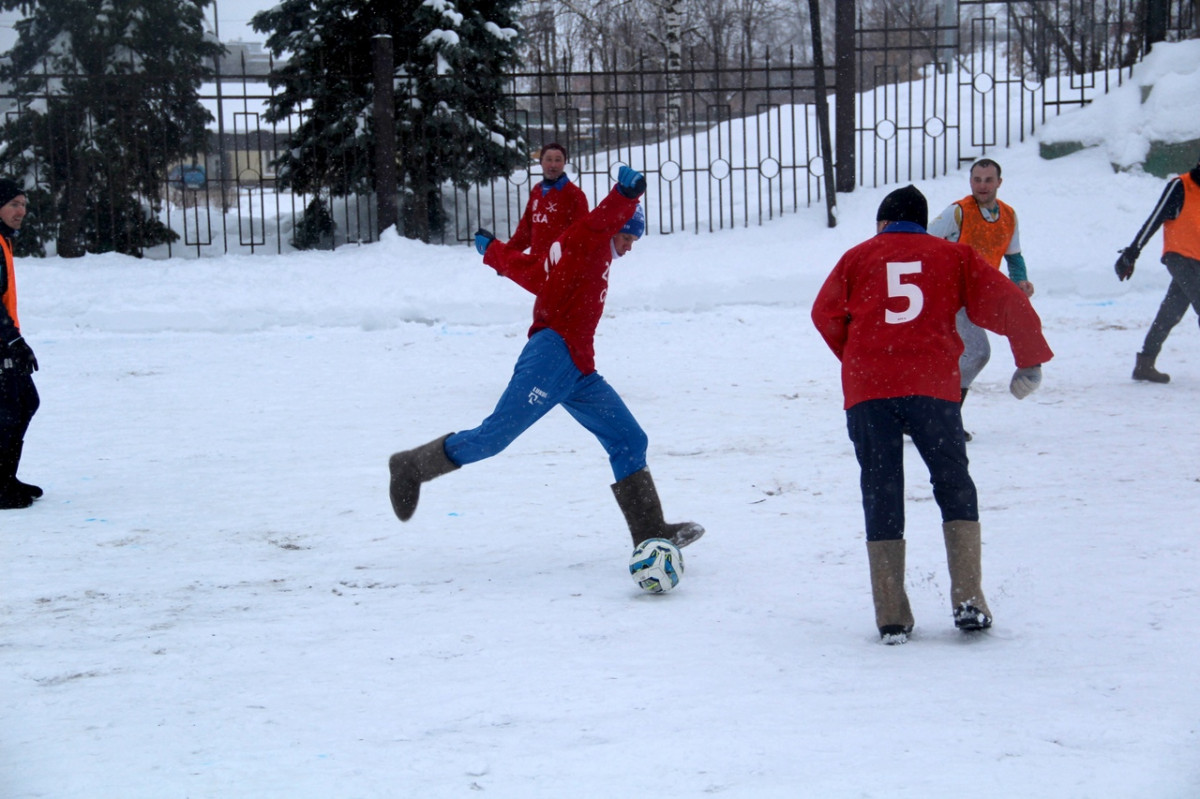Турнир по футболу в валенках впервые провели в Навашине
