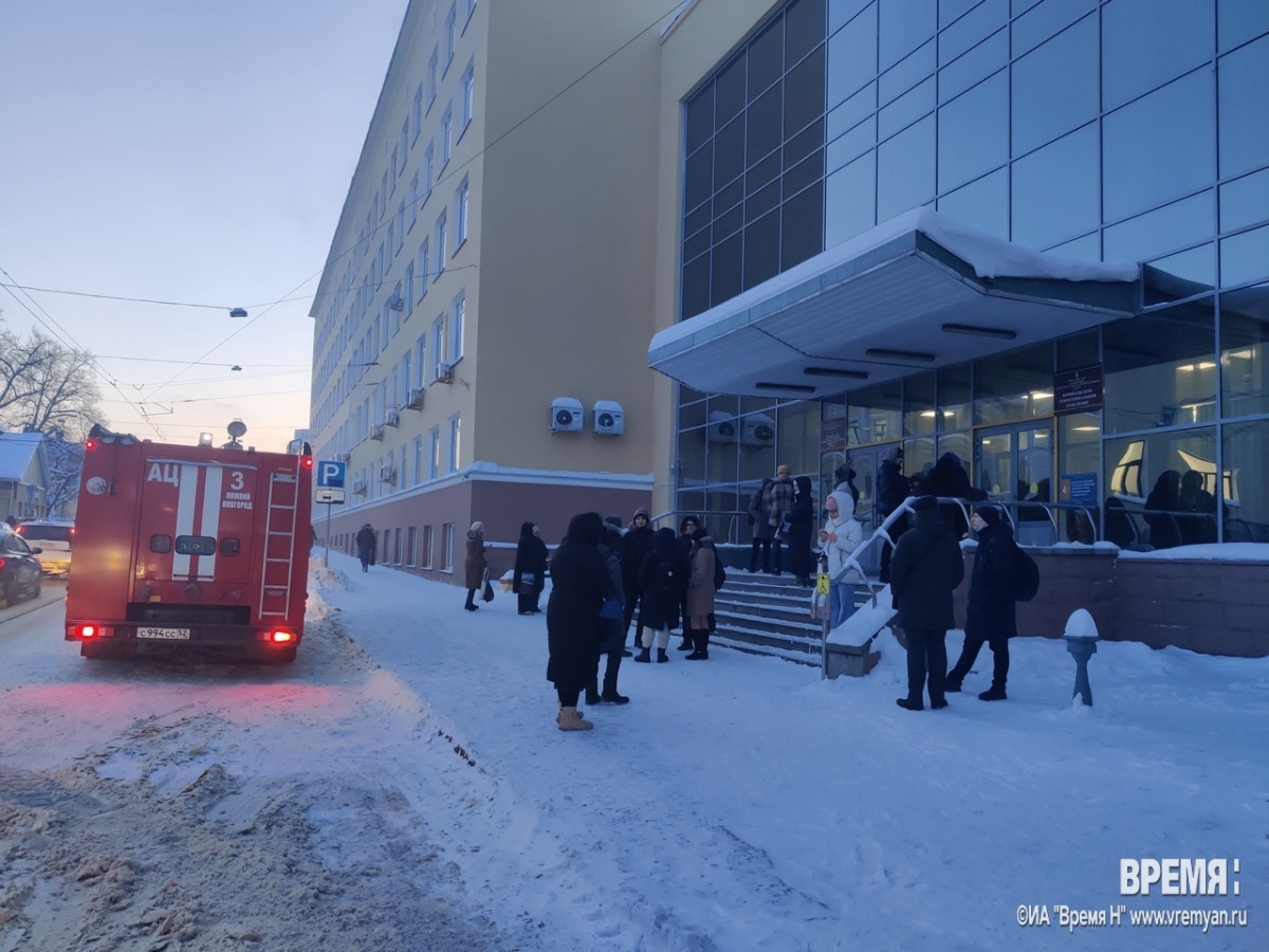 Вслед за нижегородскими школами стали эвакуировать университеты